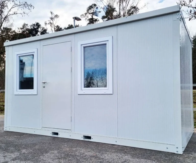 Contenedor Modular Aislado de 4 Metros para Oficina o Vivienda