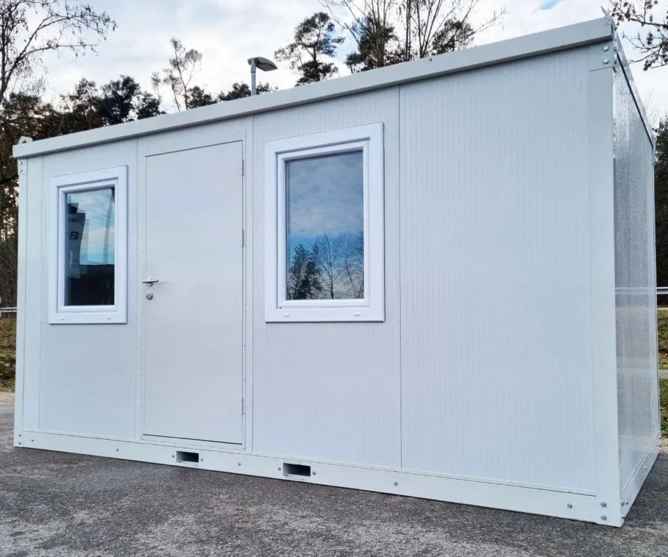 Contenedor Modular Aislado de 4 Metros para Oficina o Vivienda