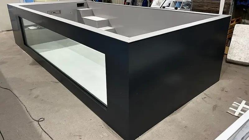 Piscina de Polipropileno ElitePool Sport & Spa 6.5×2.5m con Ventana Panorámica de 4m