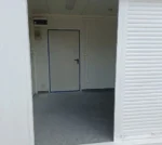 Contenedor Comercial 300×350 Con Persianas Frontales Divididas - Imagen 2